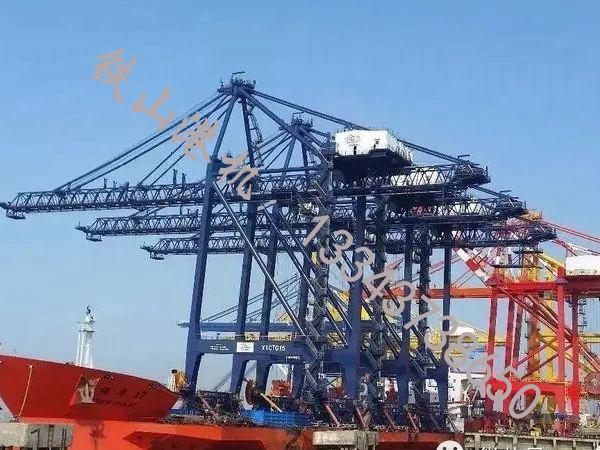 湖南衡陽(yáng)岸橋廠家岸橋工作起來(lái)效率高，節(jié)省空間